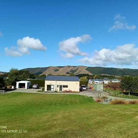 Flying Plate Saloon Apartment Waimate Exterior photo